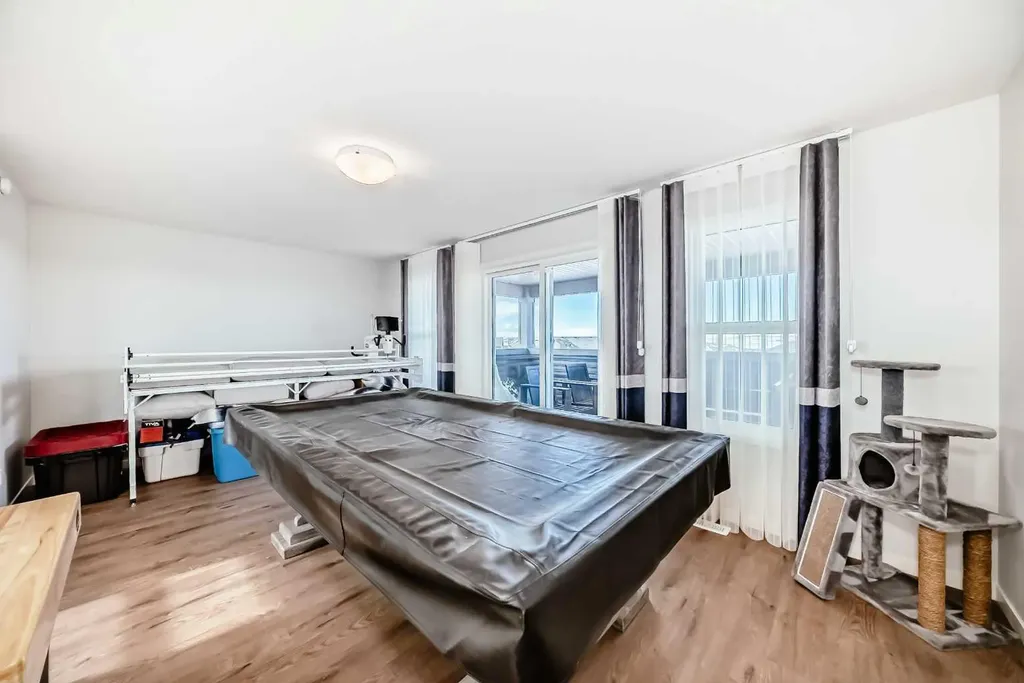 160 Lucas Common NW Calgary AB T3P 2B3