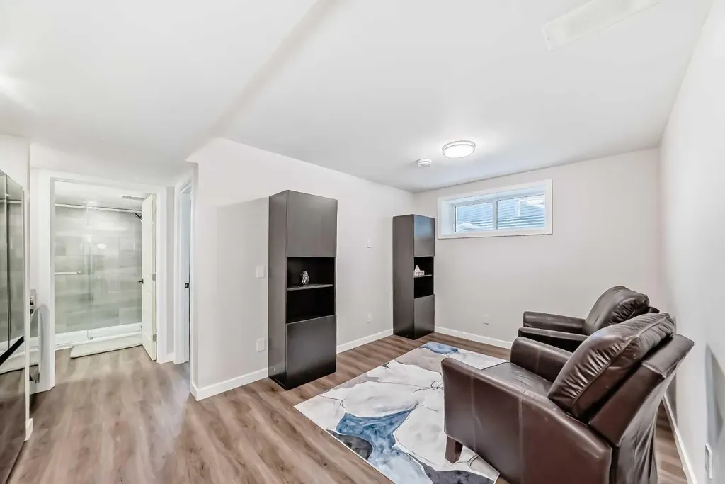 160 Lucas Common NW Calgary AB T3P 2B3