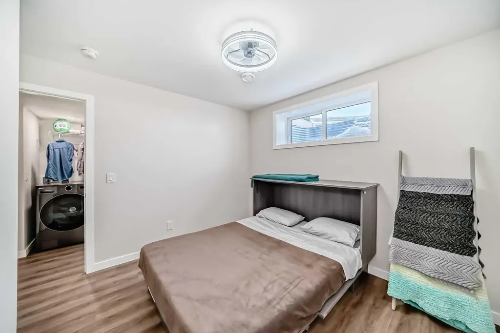 160 Lucas Common NW Calgary AB T3P 2B3