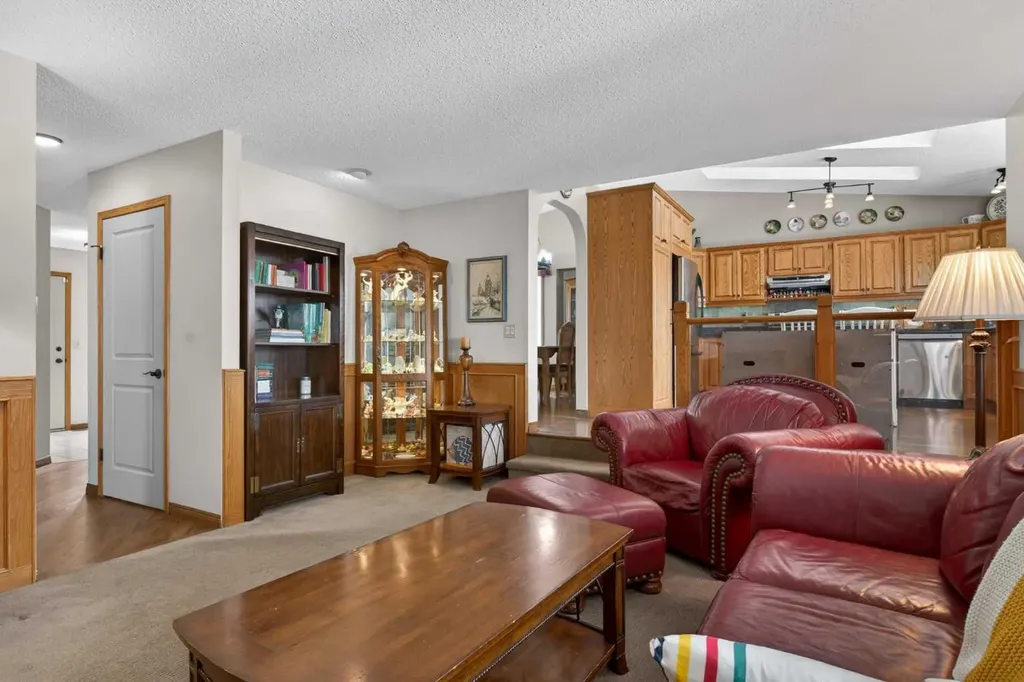 204 Sunrise Circle SE Calgary AB T2X 2Z8