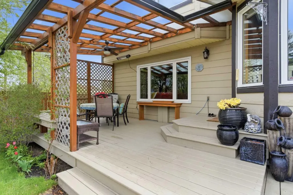 204 Sunrise Circle SE Calgary AB T2X 2Z8