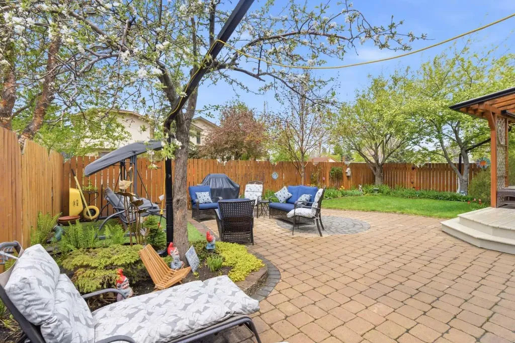 204 Sunrise Circle SE Calgary AB T2X 2Z8