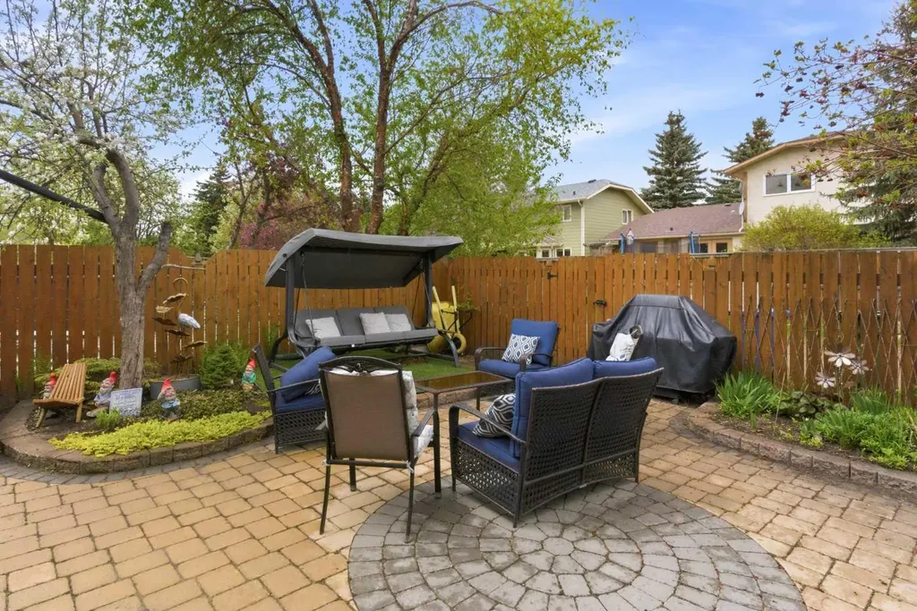 204 Sunrise Circle SE Calgary AB T2X 2Z8
