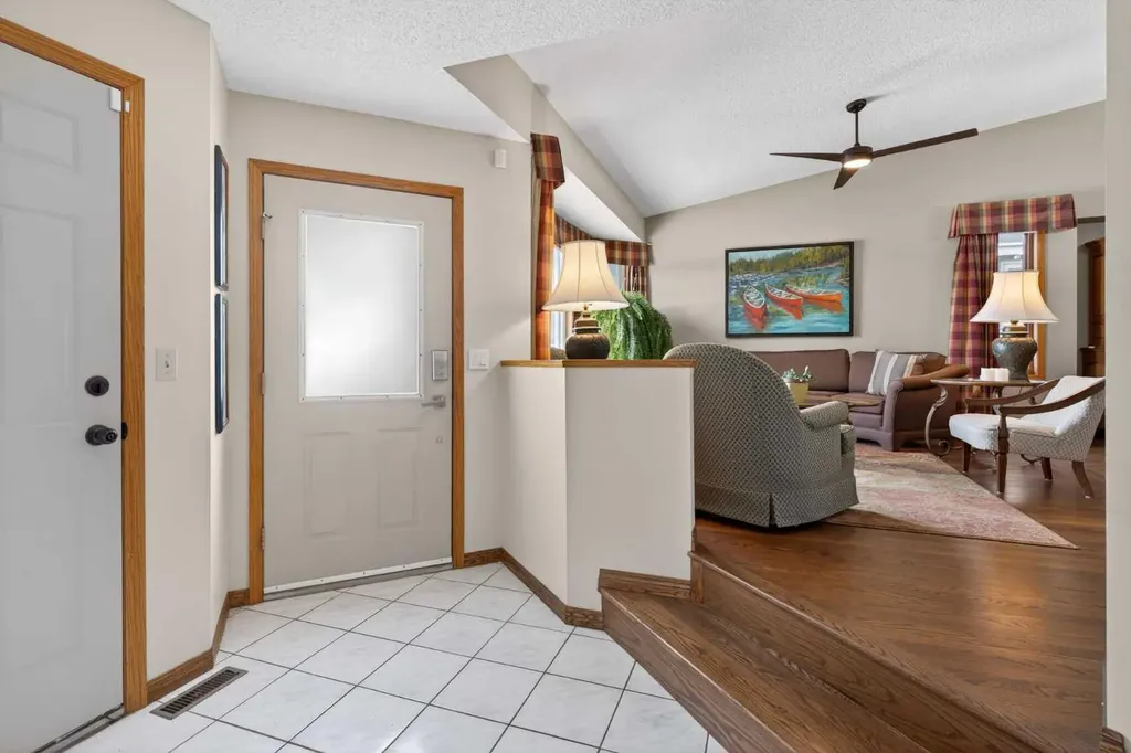 204 Sunrise Circle SE Calgary AB T2X 2Z8