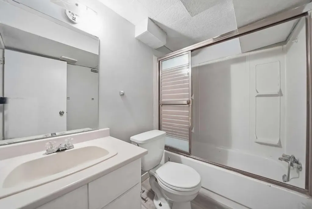 72 Falchurch Road NE Calgary AB T3J 1J8