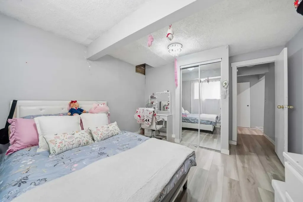 72 Falchurch Road NE Calgary AB T3J 1J8