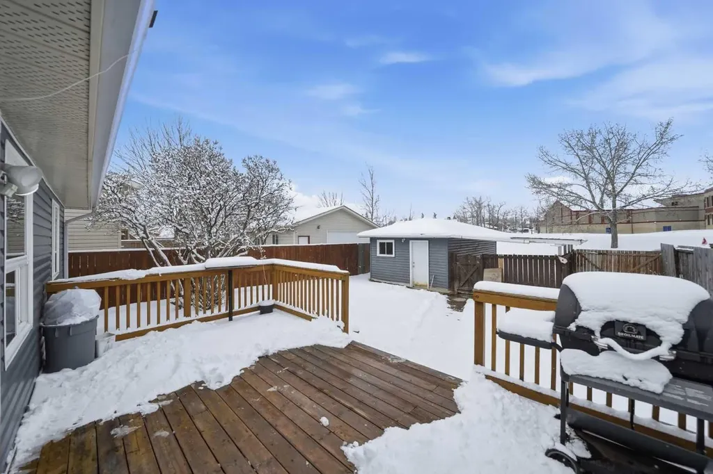 72 Falchurch Road NE Calgary AB T3J 1J8