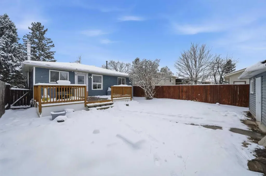 72 Falchurch Road NE Calgary AB T3J 1J8