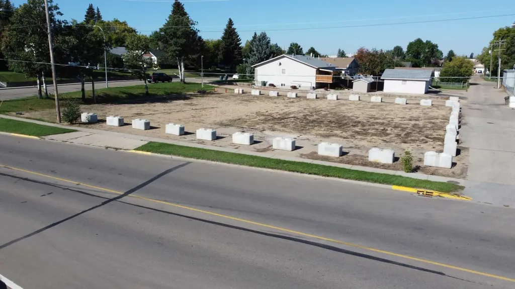4420 50 Street Ponoka AB T4J 1J5