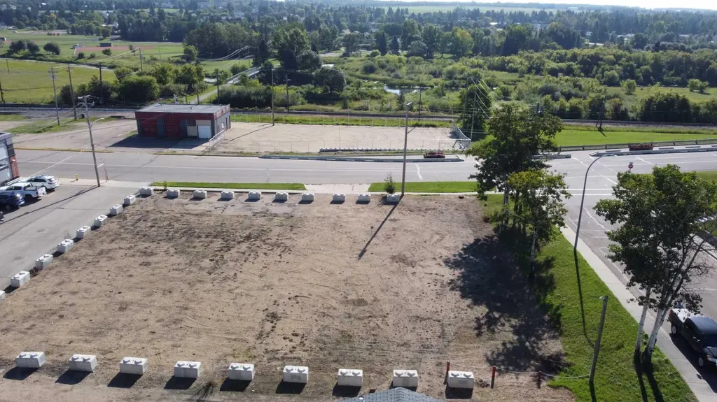 4420 50 Street Ponoka AB T4J 1J5