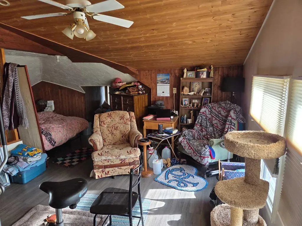 5214 50 Street Castor AB T0C0X0