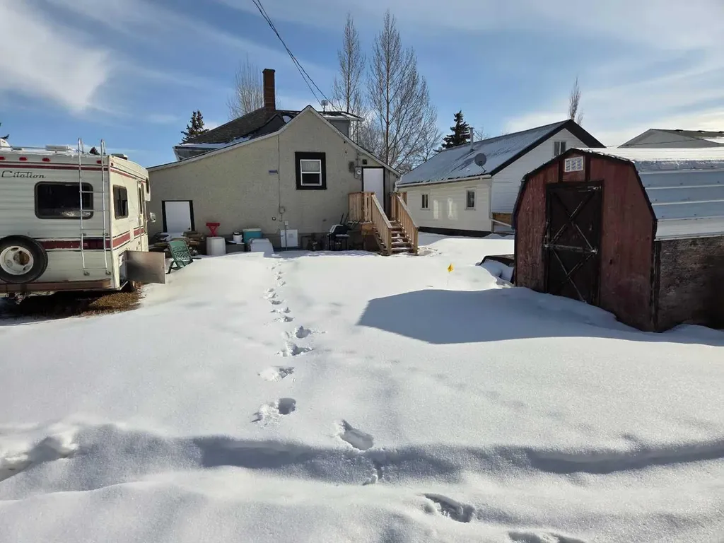 5214 50 Street Castor AB T0C0X0