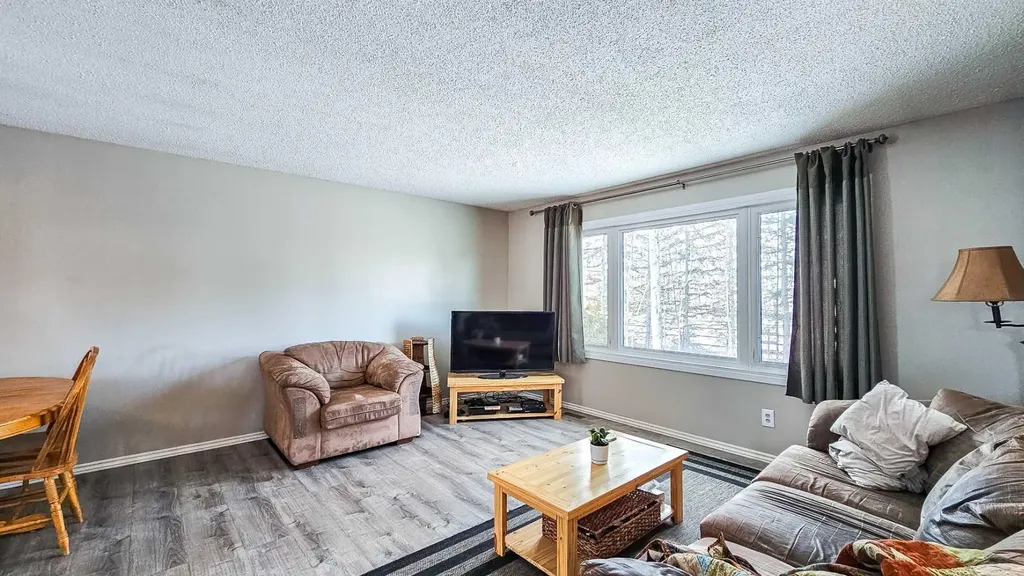 69565 Range Road 65 Grovedale AB T0H 1X0