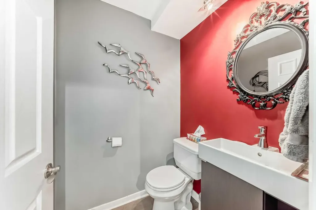 3130 66 Avenue SW Calgary AB T3E 5K8