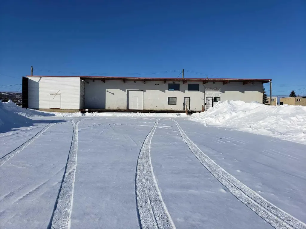 9510 90 Avenue Peace River AB T8S 1G8