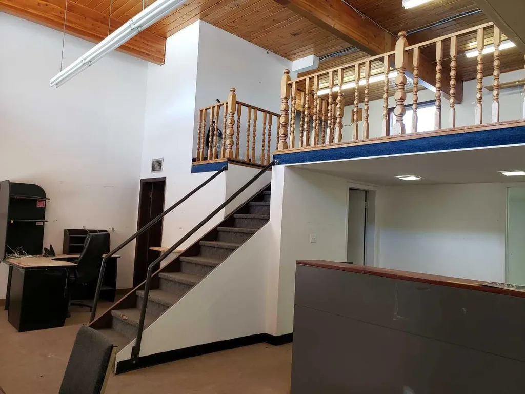9510 90 Avenue Peace River AB T8S 1G8