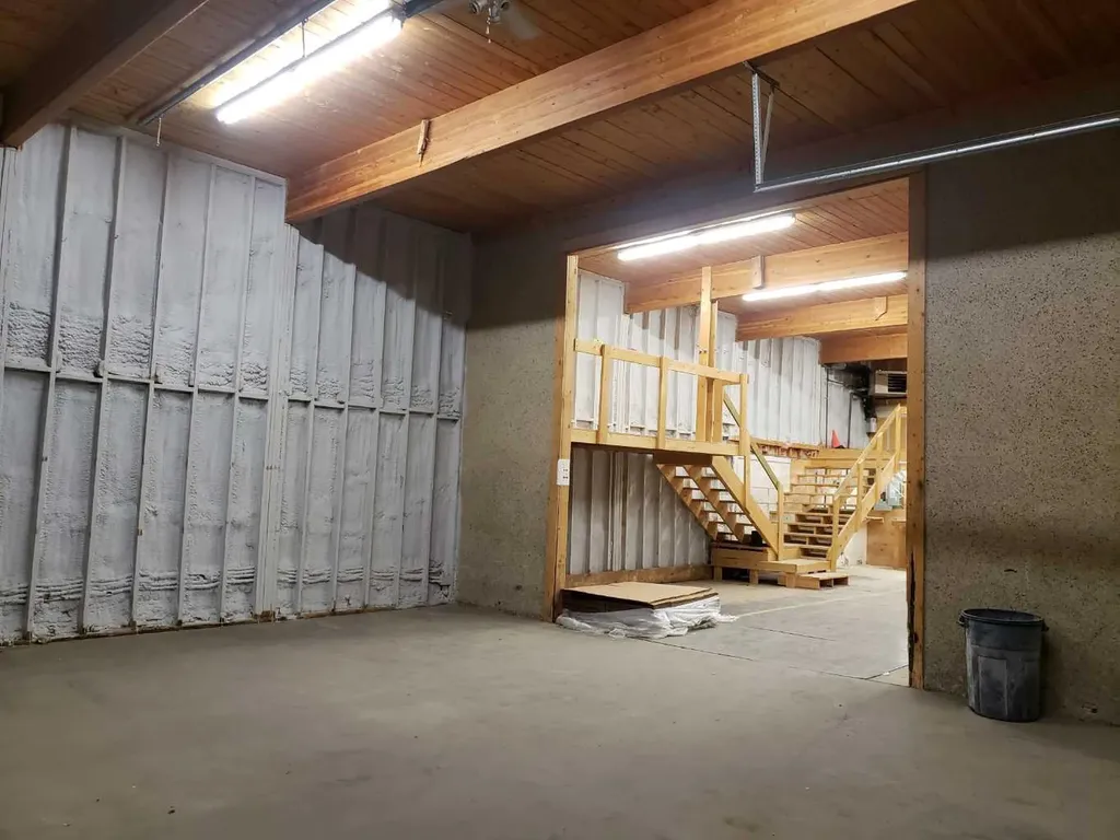 9510 90 Avenue Peace River AB T8S 1G8