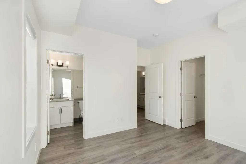 24 Rivercrest Drive Cochrane AB T4C 2C5