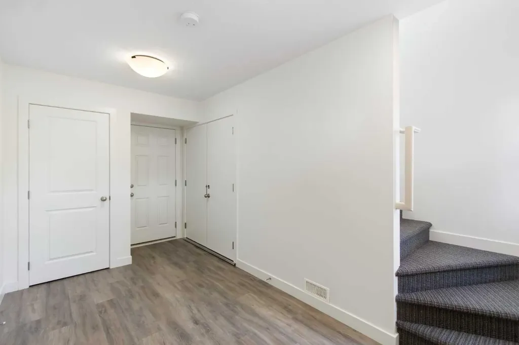 24 Rivercrest Drive Cochrane AB T4C 2C5
