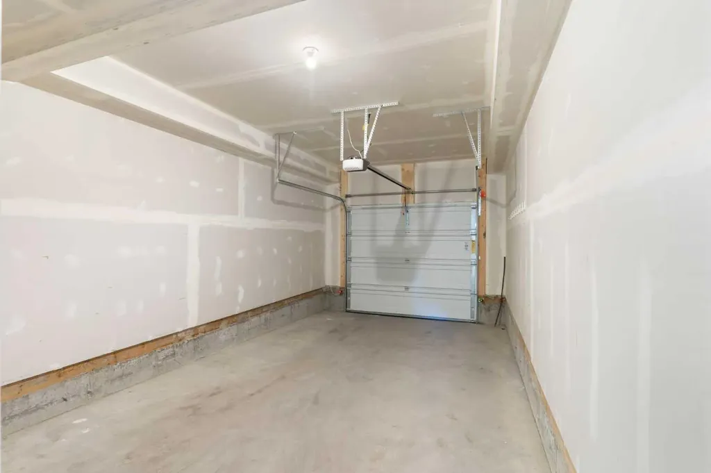 24 Rivercrest Drive Cochrane AB T4C 2C5