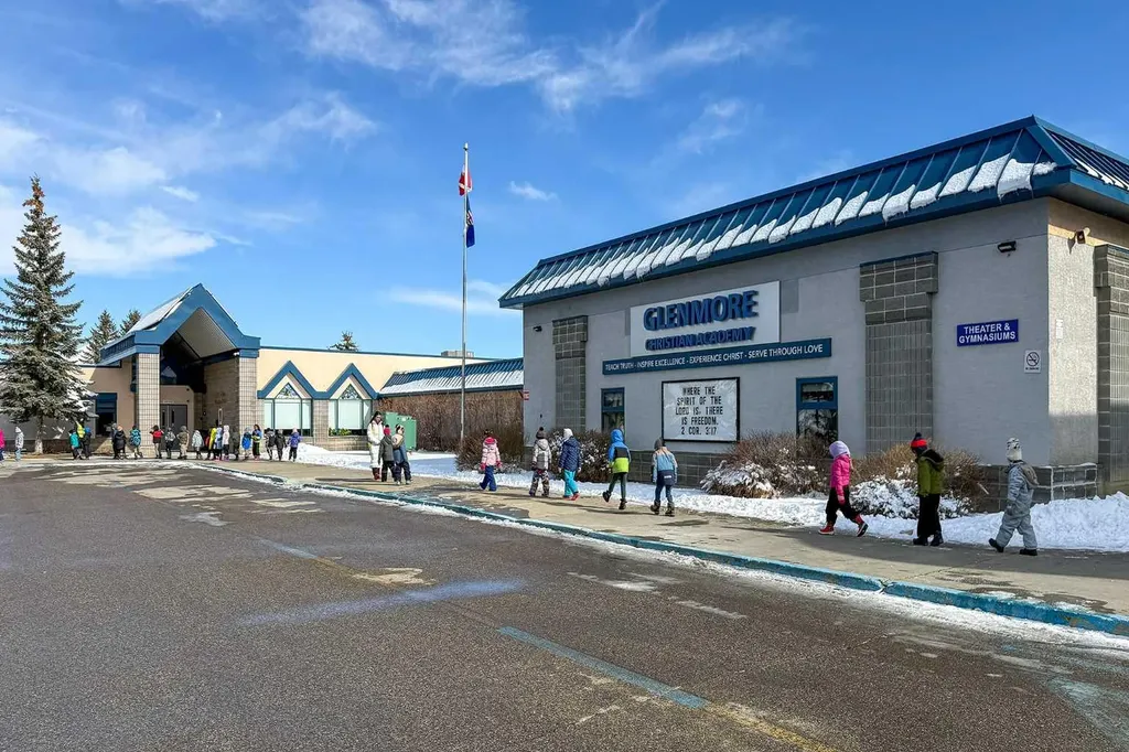 91 Bridlecrest Street SW Calgary AB T2Y 4Y8