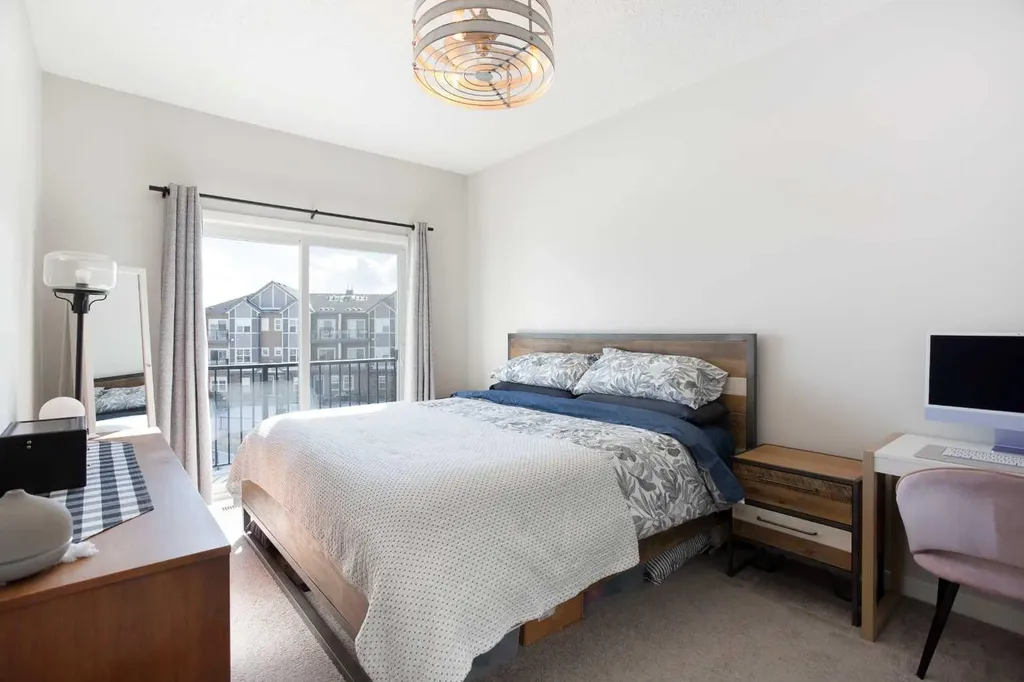 250 Fireside View Cochrane AB T4C2M2
