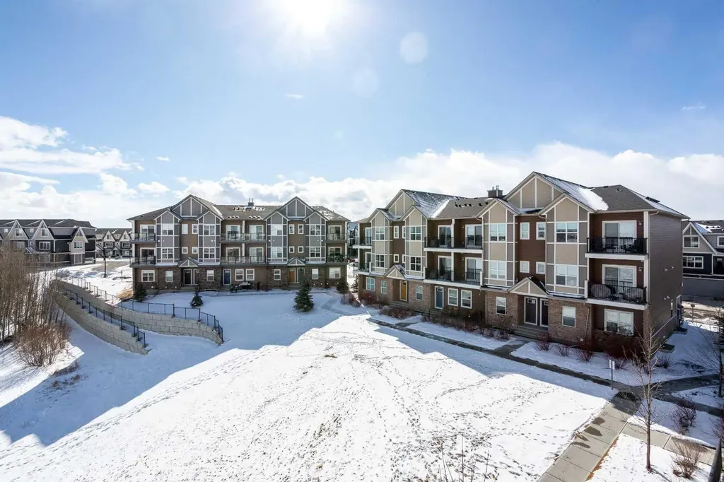250 Fireside View Cochrane AB T4C2M2