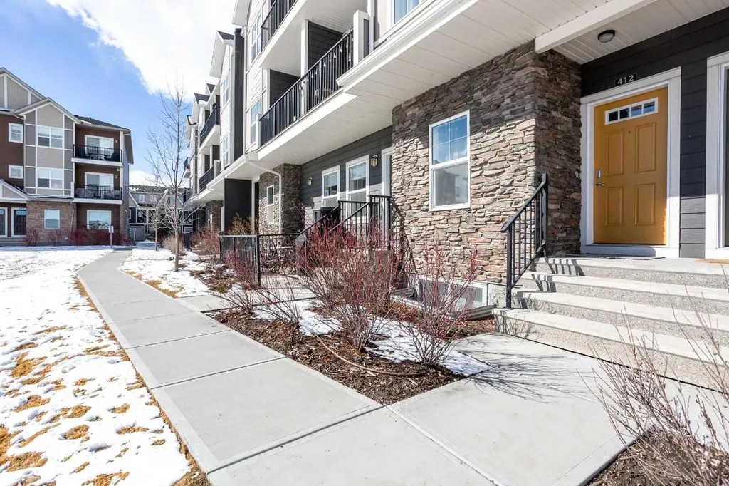 250 Fireside View Cochrane AB T4C2M2