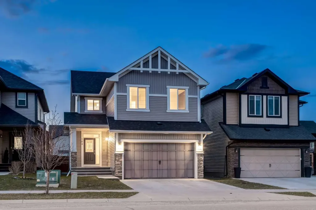 104 Hillcrest Avenue SW Airdrie AB T4B 4C8