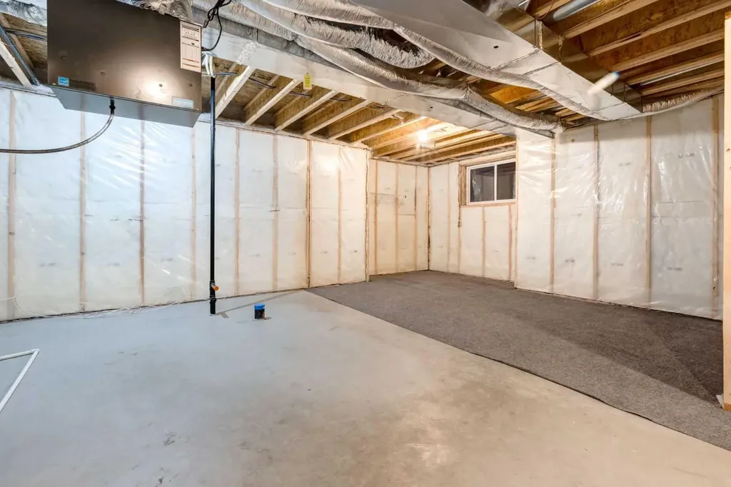 104 Hillcrest Avenue SW Airdrie AB T4B 4C8