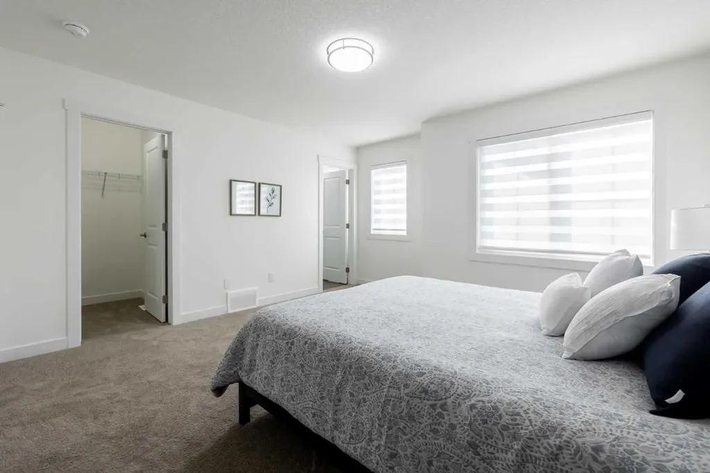 709 Clearview Green Chestermere AB T2P 2G7