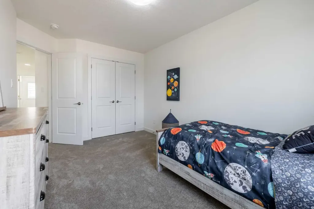 709 Clearview Green Chestermere AB T2P 2G7