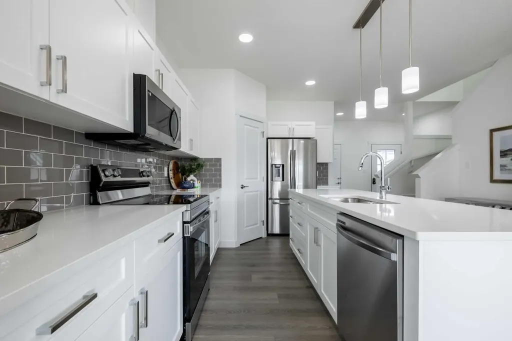 709 Clearview Green Chestermere AB T2P 2G7