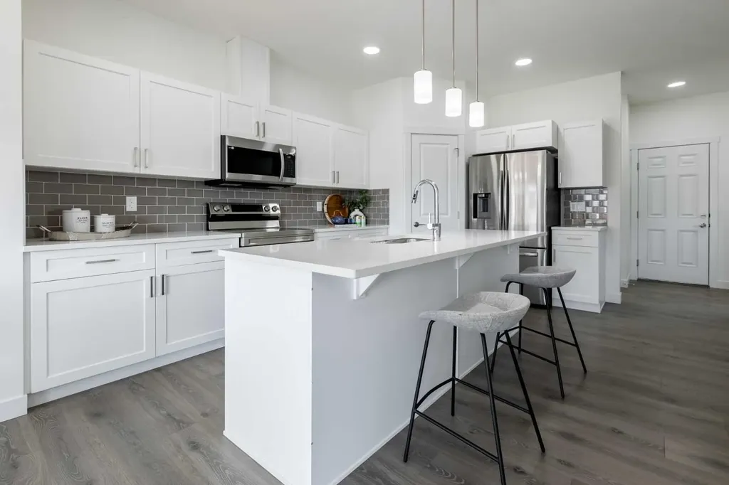 709 Clearview Green Chestermere AB T2P 2G7