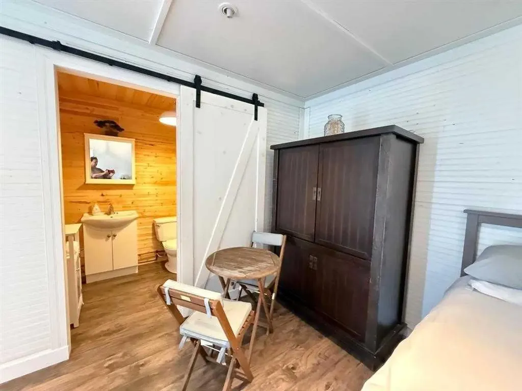 1123 Oak Avenue Lac Des Iles SK S0M 1A0