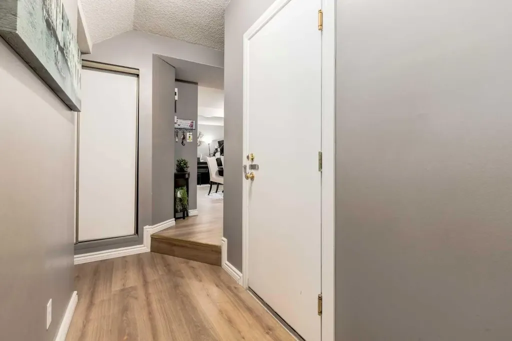 41 Harvest Glen Heights NE Calgary AB T3K 4L3