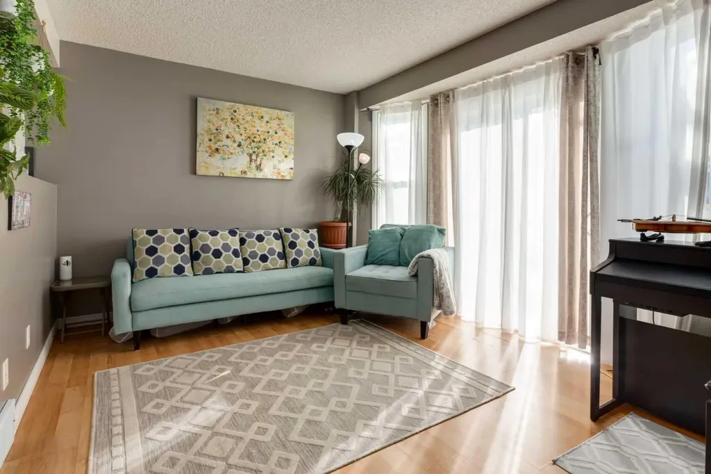 41 Harvest Glen Heights NE Calgary AB T3K 4L3