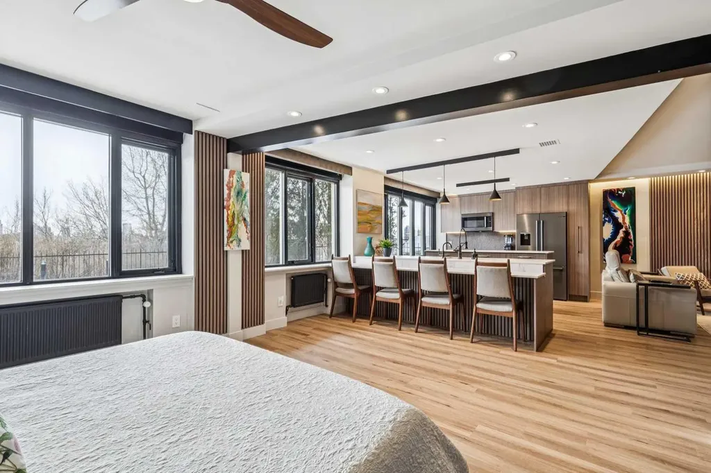 3204 Rideau Place SW Calgary AB T2S 1Z2