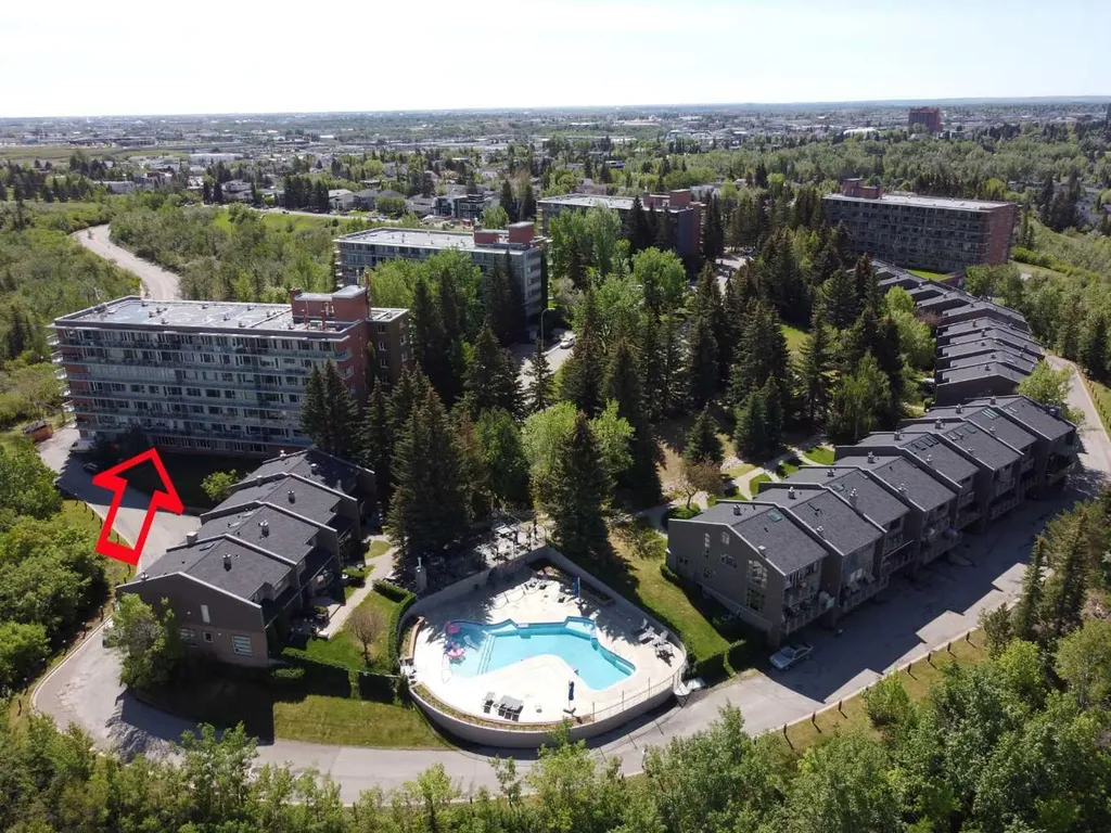 3204 Rideau Place SW Calgary AB T2S 1Z2