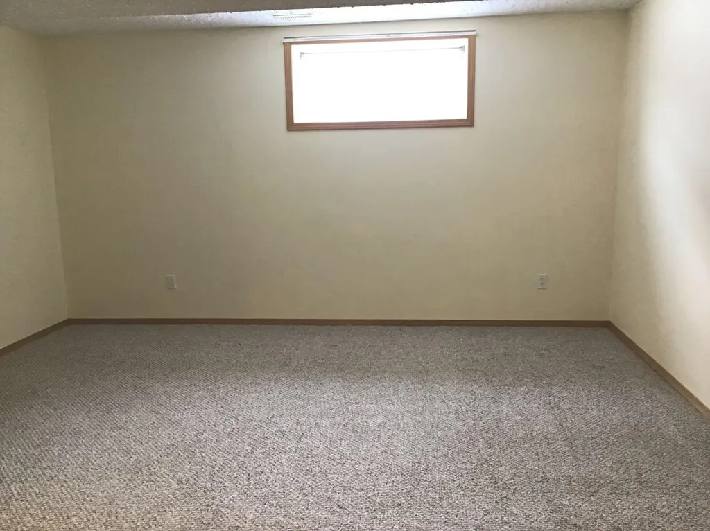 22 Kreiner Crescent Whitecourt AB T7S 1X5