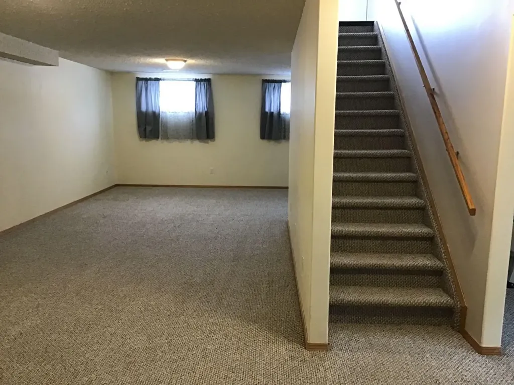 22 Kreiner Crescent Whitecourt AB T7S 1X5