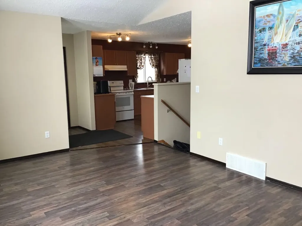 22 Kreiner Crescent Whitecourt AB T7S 1X5