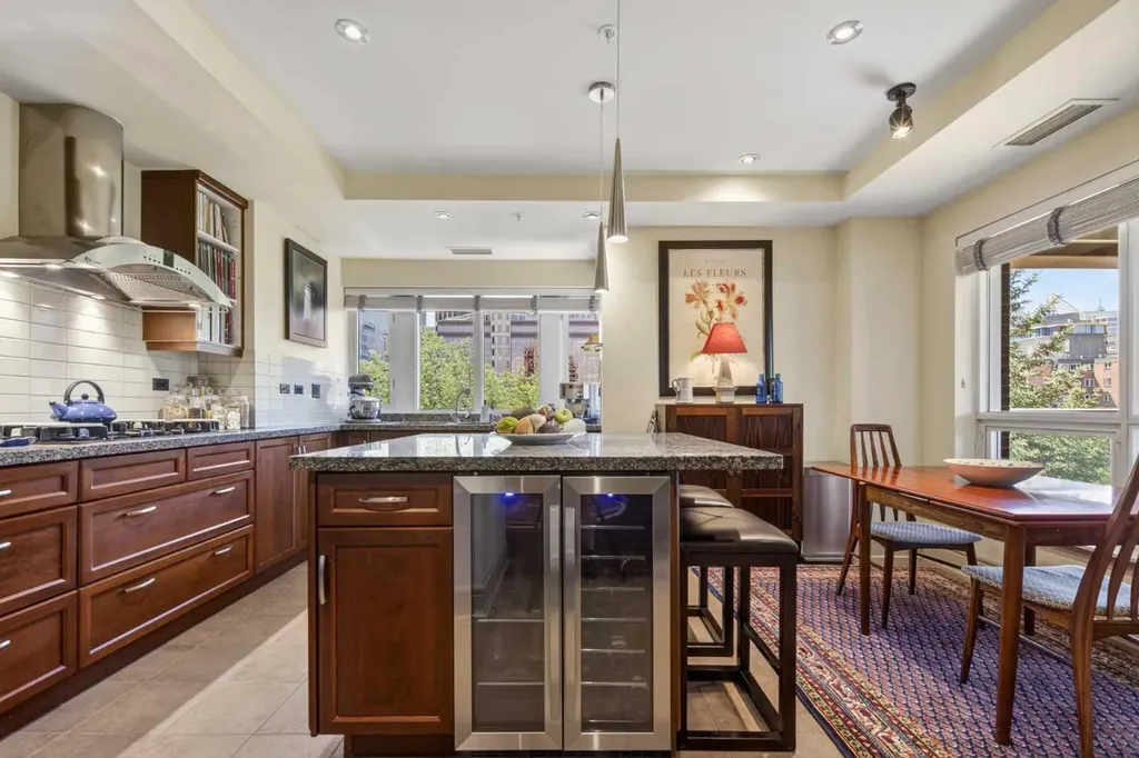 690 Princeton Way SW Calgary AB T2P 5J9