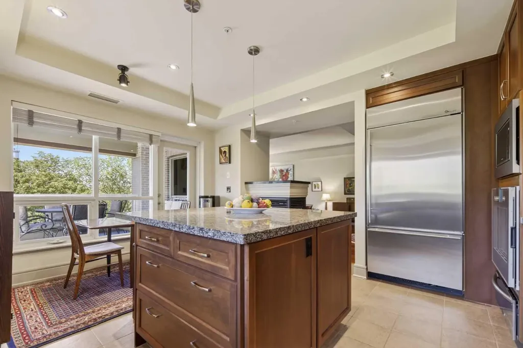690 Princeton Way SW Calgary AB T2P 5J9