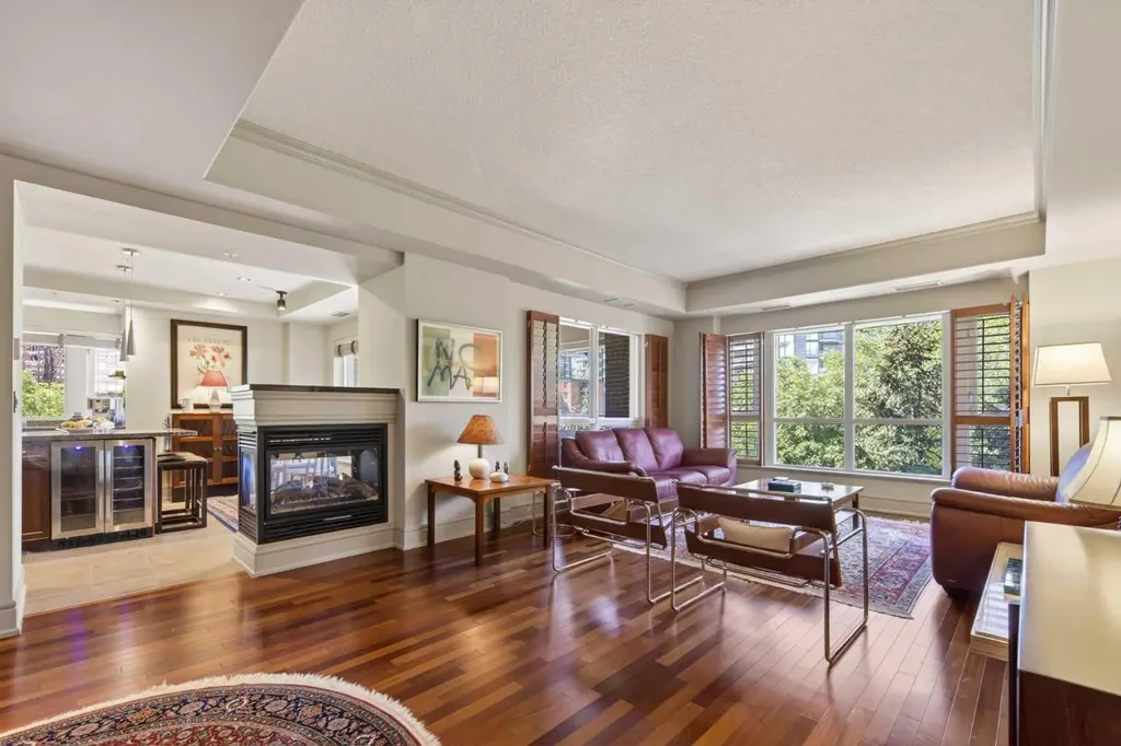 690 Princeton Way SW Calgary AB T2P 5J9
