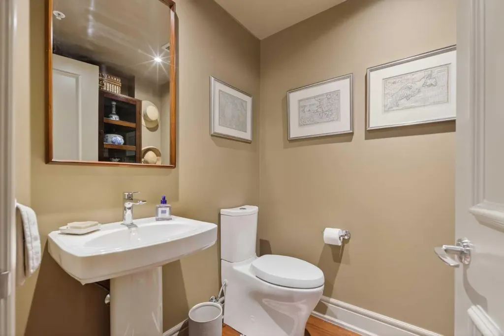 690 Princeton Way SW Calgary AB T2P 5J9