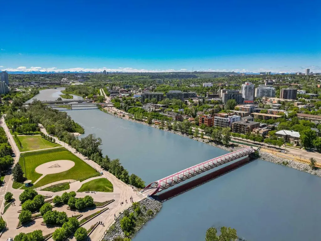 690 Princeton Way SW Calgary AB T2P 5J9