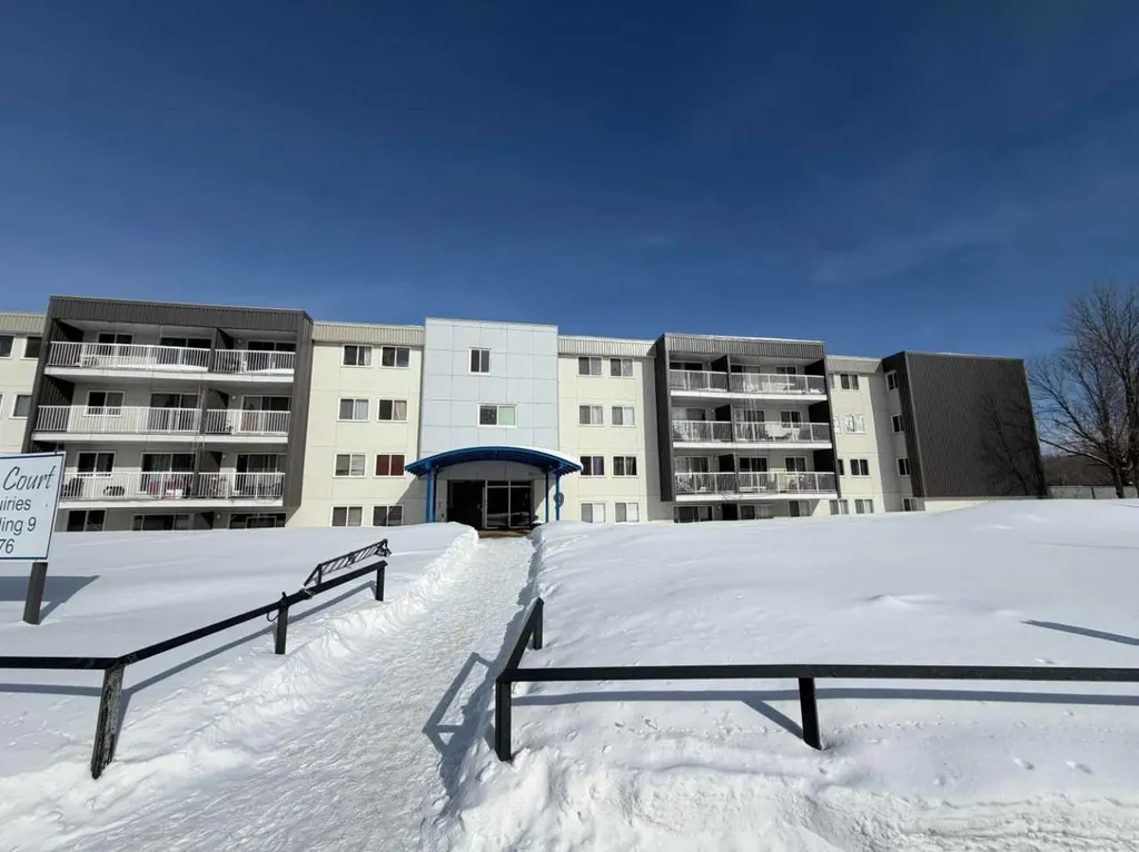 9 Clearwater Crescent Fort Mcmurray AB T9K 2B7