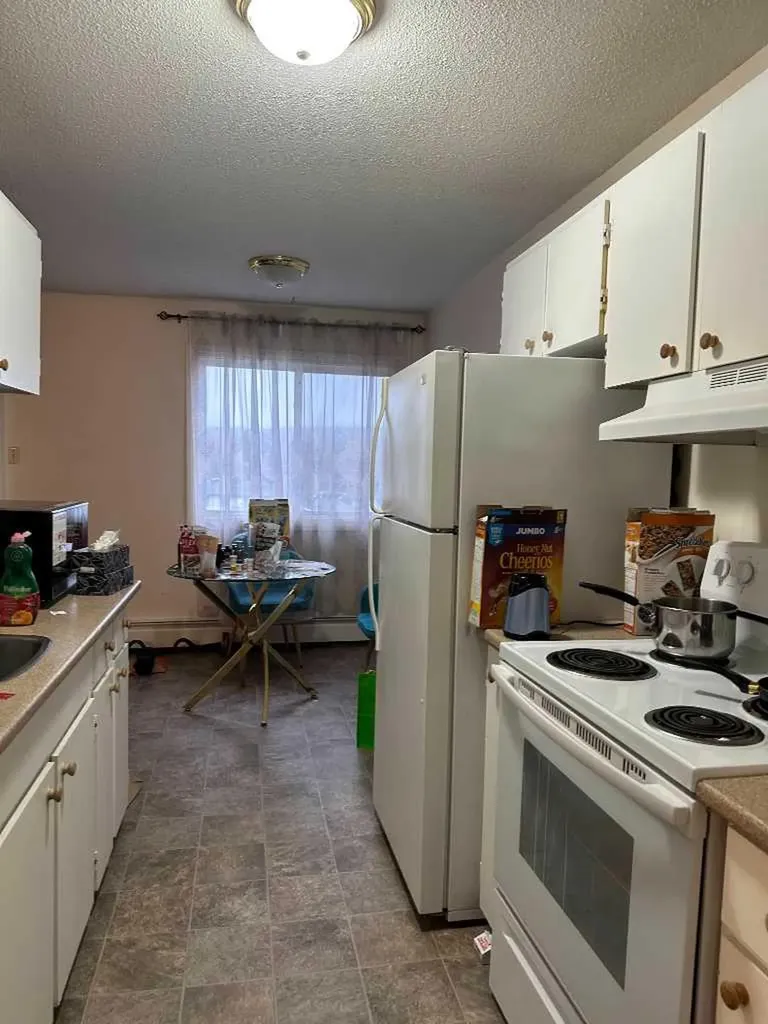 9 Clearwater Crescent Fort Mcmurray AB T9K 2B7