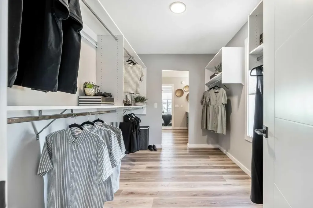 56 Osprey Hill Place SW Calgary AB T3B6R9